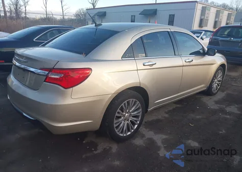 2013 Chrysler 200 Limited z USA, uszkodzony, nr VIN 1C3CCBCG3DN575120